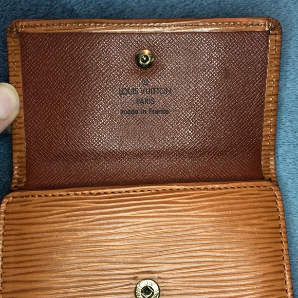 ❌SOLD❌ Louis Vuitton Epi Leather Elise compact wallet RARE bi-color Cipango gold - Picture 6 of 17
